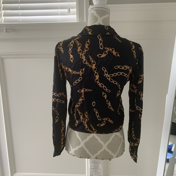 Beautiful Tie-Front Blouse from Wilfred , Aritzia - Picture 3 of 6